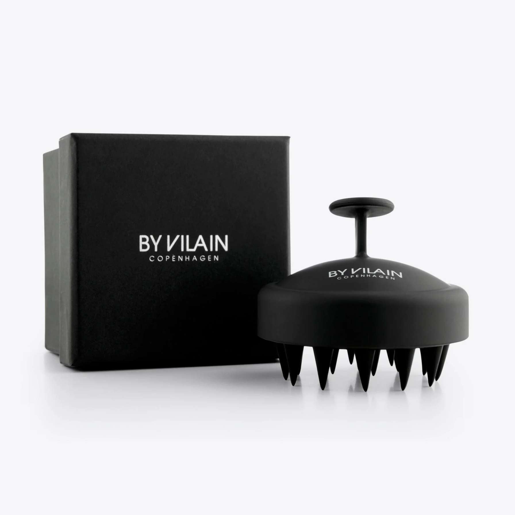 By Vilain Shampoo Brush